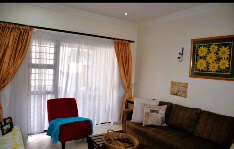 3 Bedroom Property for Sale in Wavecrest Eastern Cape